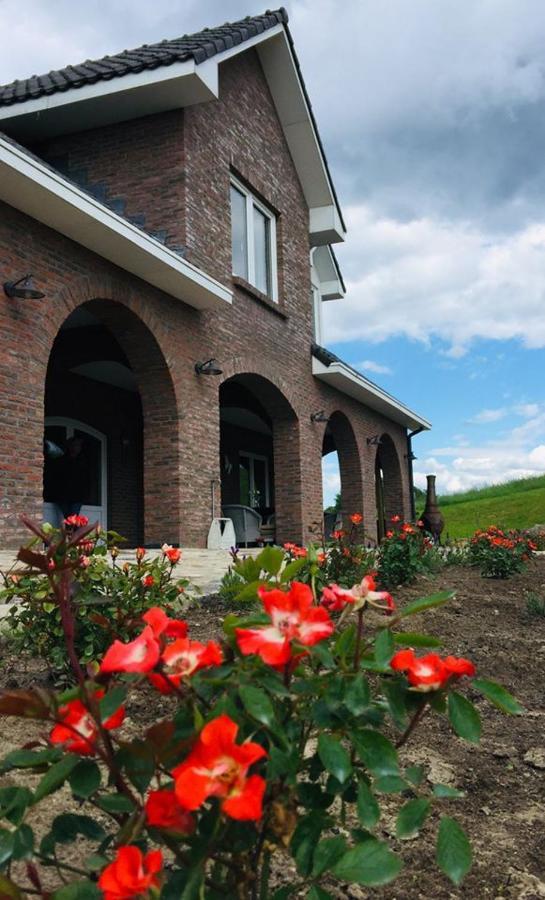 Damhills Apartments Bronowko Extérieur photo